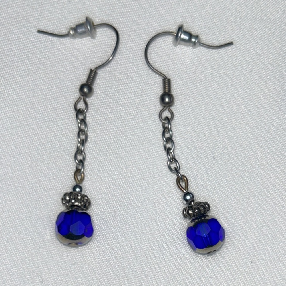 Vintage & elegant, blue glass bead dangle earrings with silver tone accents